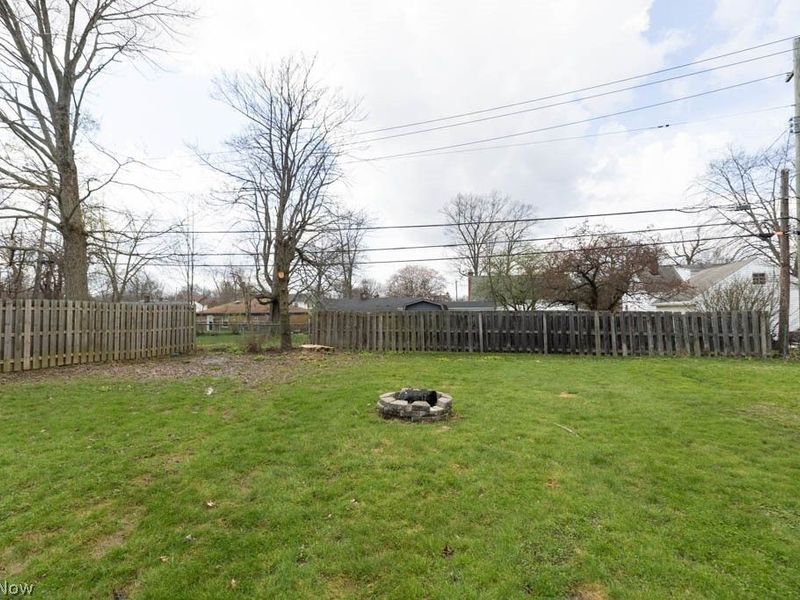 1722 Hawthorne Drive, Mayfield Heights, OH 44124 Photo 26