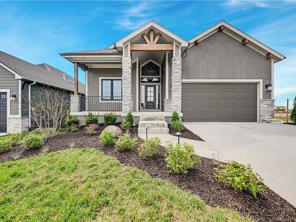 15251 W 161st Court, Olathe, KS 66062