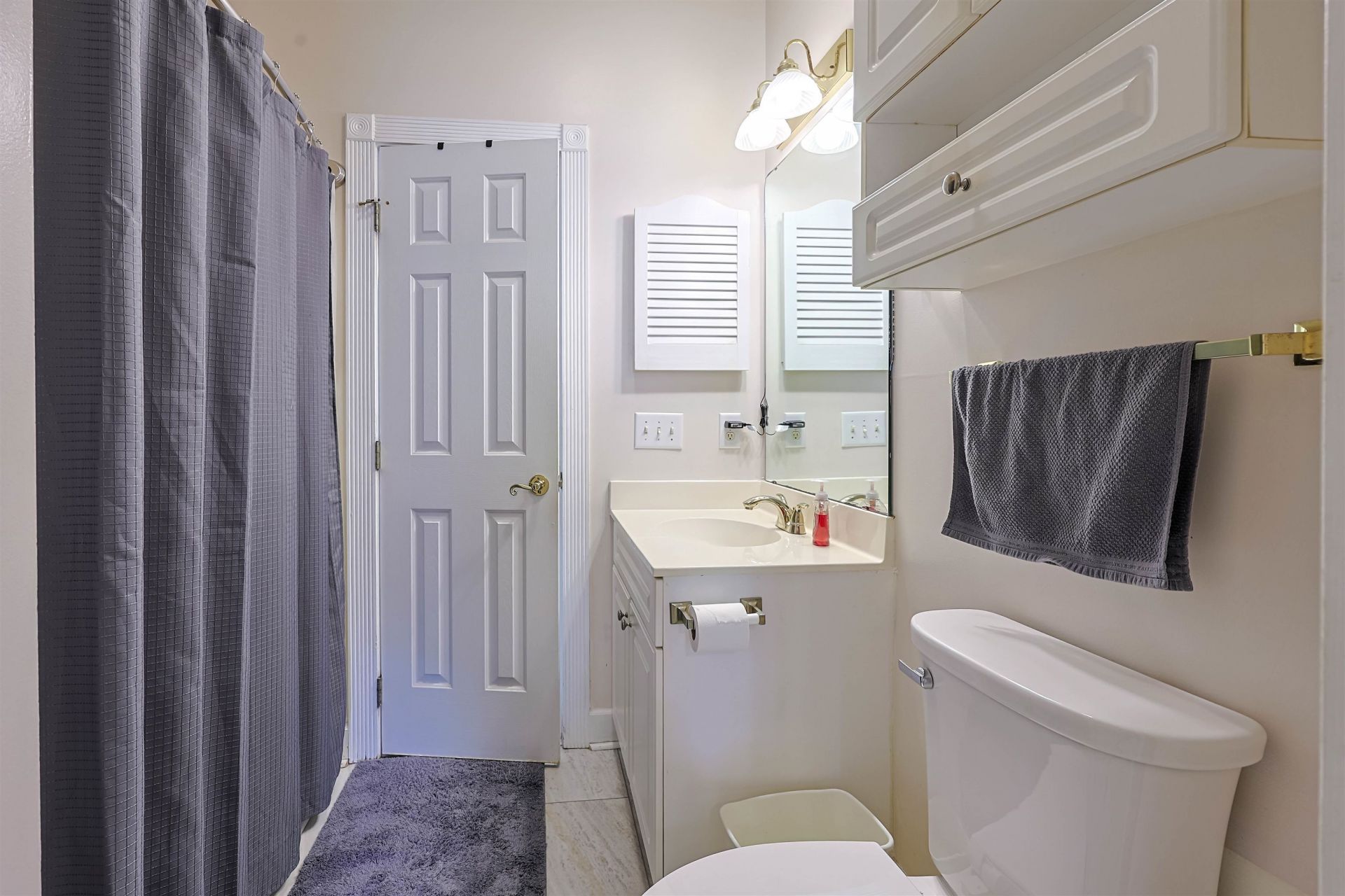 695 Riverwalk Dr. Photo 11