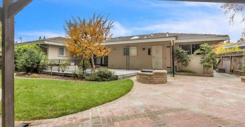 61 Saratoga Cir, Sacramento, CA 95864 Photo