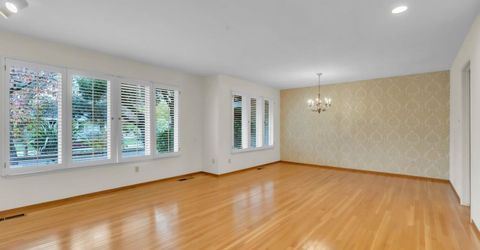 61 Saratoga Cir, Sacramento, CA 95864 Photo