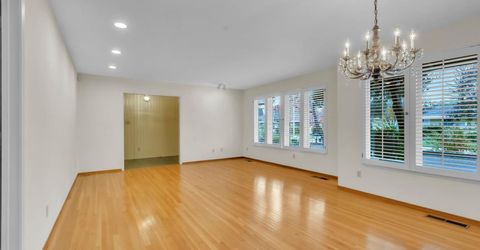 61 Saratoga Cir, Sacramento, CA 95864 Photo