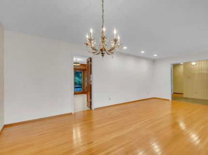 61 Saratoga Cir, Sacramento, CA 95864 Photo