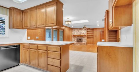 61 Saratoga Cir, Sacramento, CA 95864 Photo