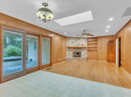 61 Saratoga Cir, Sacramento, CA 95864 Photo