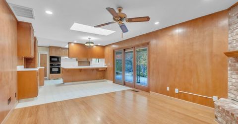 61 Saratoga Cir, Sacramento, CA 95864 Photo