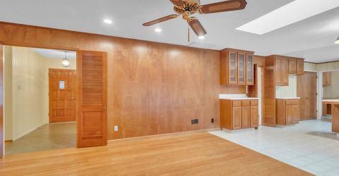 61 Saratoga Cir, Sacramento, CA 95864 Photo