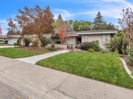 61 Saratoga Cir, Sacramento, CA 95864 Photo