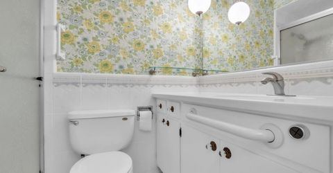 61 Saratoga Cir, Sacramento, CA 95864 Photo