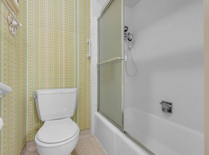 61 Saratoga Cir, Sacramento, CA 95864 Photo