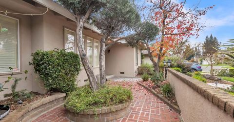 61 Saratoga Cir, Sacramento, CA 95864 Photo