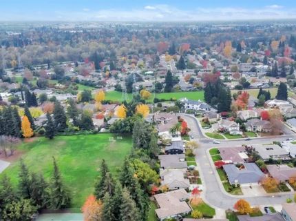 61 Saratoga Cir, Sacramento, CA 95864 Photo
