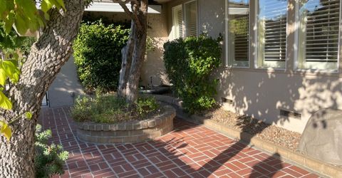 61 Saratoga Cir, Sacramento, CA 95864 Photo