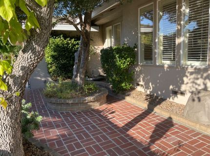 61 Saratoga Cir, Sacramento, CA 95864 Photo