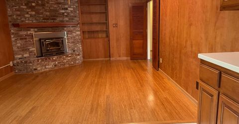 61 Saratoga Cir, Sacramento, CA 95864 Photo