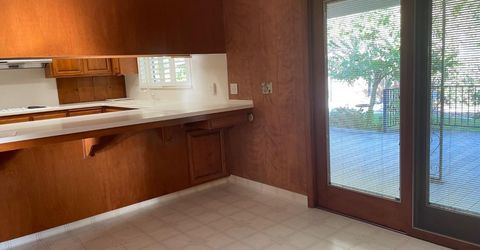 61 Saratoga Cir, Sacramento, CA 95864 Photo