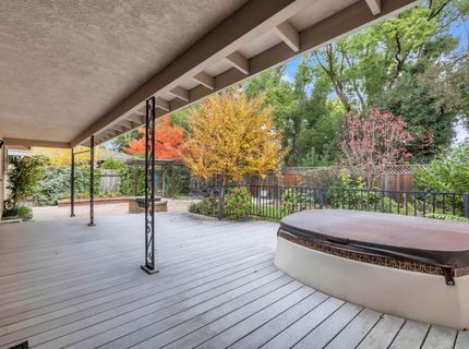 61 Saratoga Cir, Sacramento, CA 95864 Photo