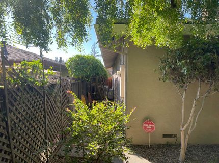 61 Saratoga Cir, Sacramento, CA 95864 Photo