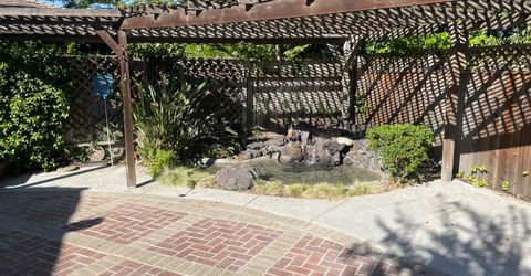 61 Saratoga Cir, Sacramento, CA 95864 Photo