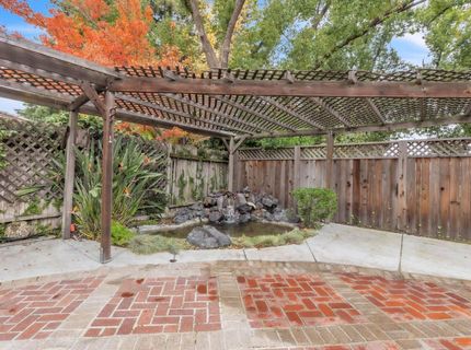 61 Saratoga Cir, Sacramento, CA 95864 Photo