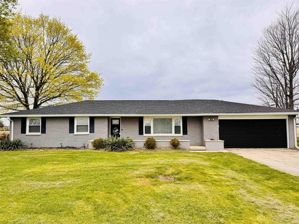 8901 N STATE ROAD 3, Muncie, IN 47303