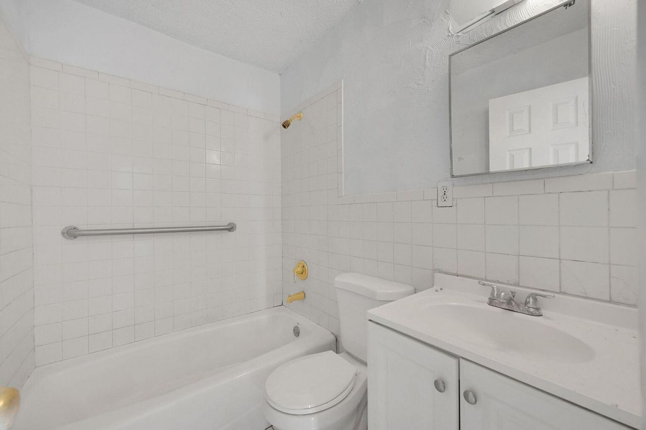 1645 W 31st Street, Riviera Beach, FL 33404 Photo