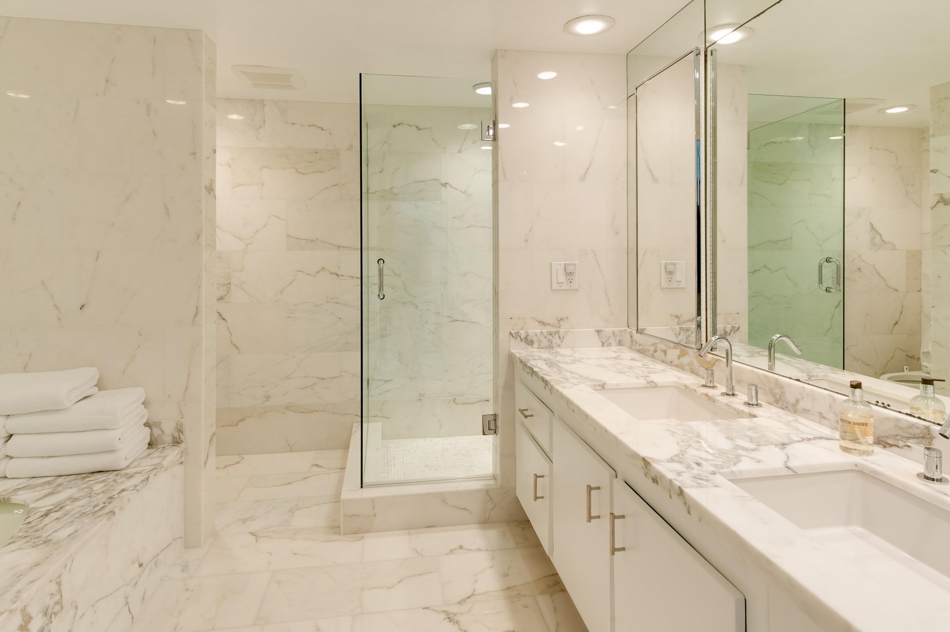 100 Sunrise Avenue, Unit 404, Palm Beach, FL 33480 Photo