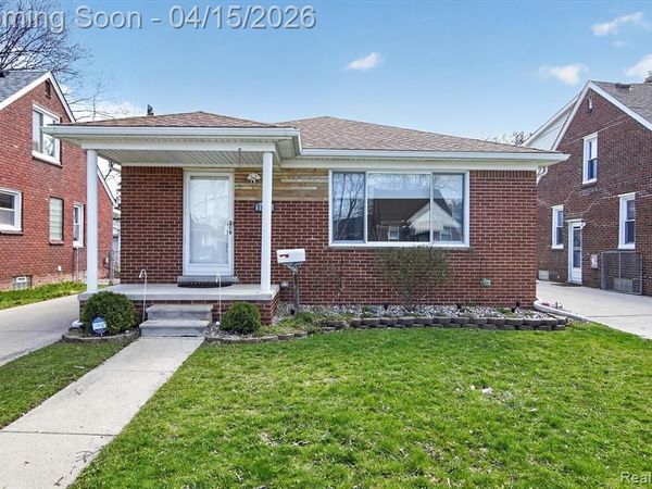 7693 Larme Avenue, Allen Park, MI 48101