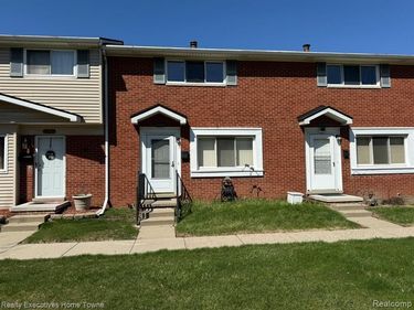 25968 Jeanette, Roseville, MI 48066