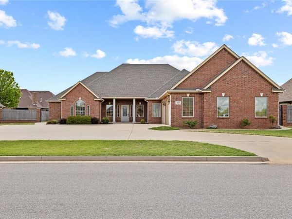 3509 Callaway , Weatherford, OK 73096