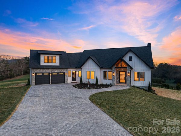 133 Golden Pasture Drive, Fletcher, NC 28732