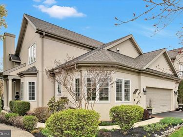 728 WOODFIELD DRIVE, LITITZ, PA 17543