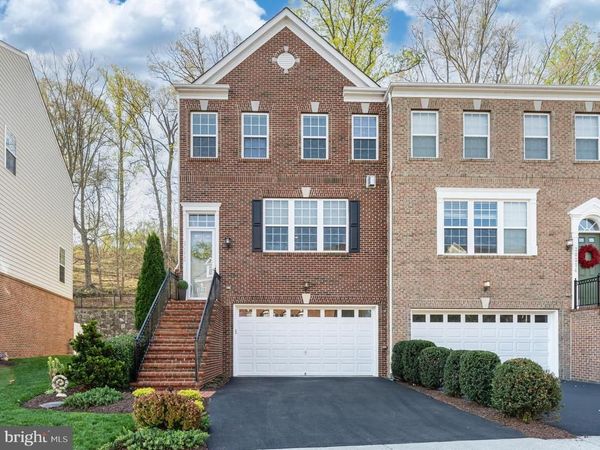 20212 CENTER BROOK SQUARE, STERLING, VA 20165