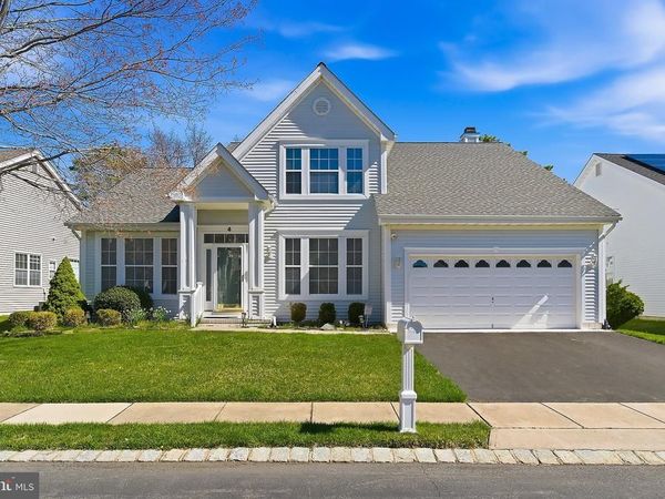 4 SWAN LAKE COURT, BARNEGAT, NJ 08005