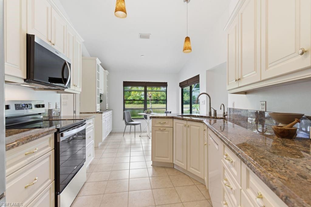 19184 Pine Run Ln, Fort Myers, FL 33967 Photo