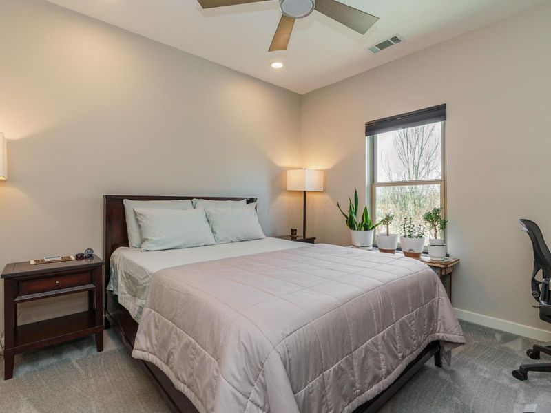 53 Buttles Avenue , Columbus, OH 43215 Photo 15