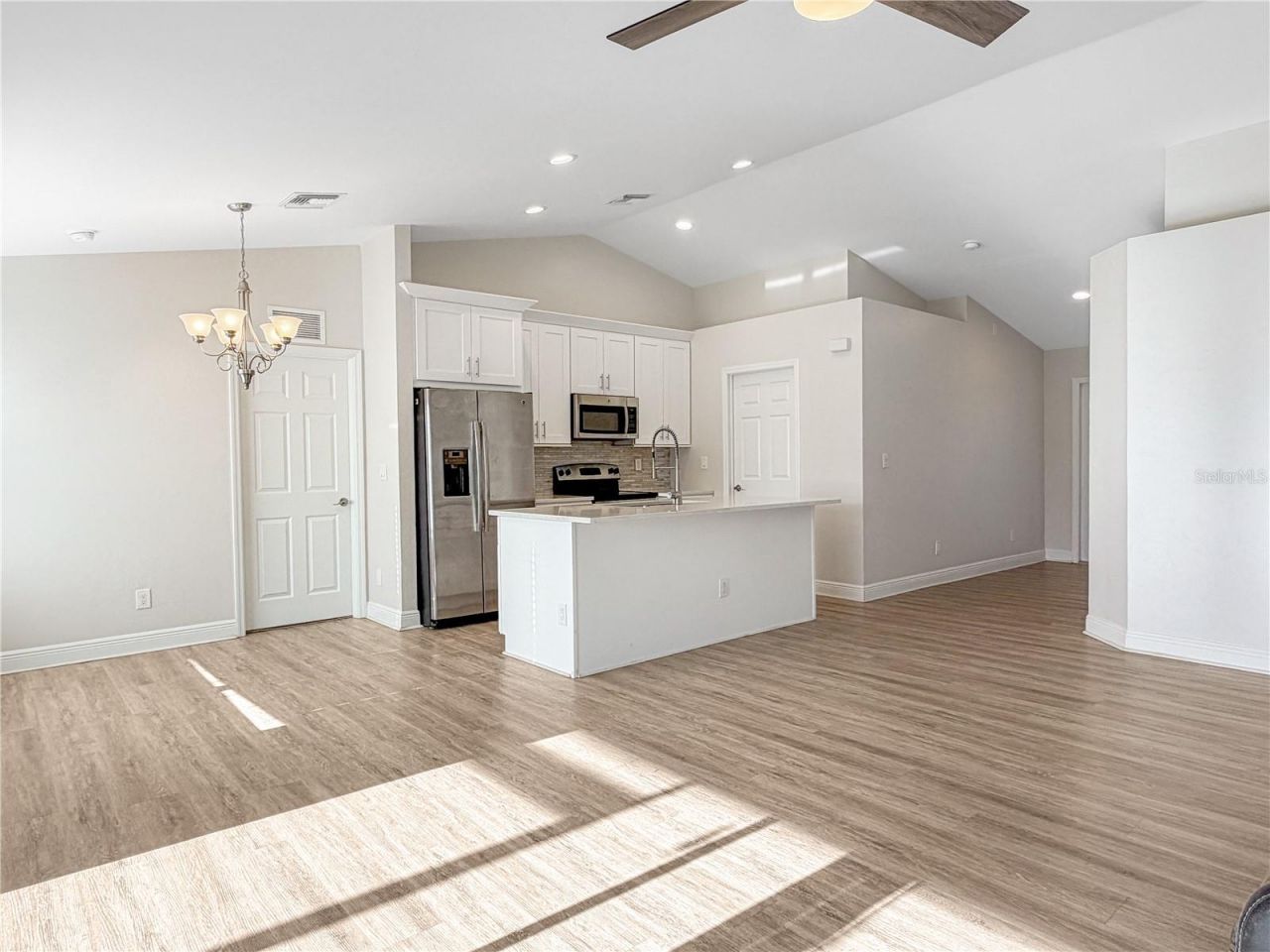 629 NW 17th Place, Cape Coral, FL 33993 Photo