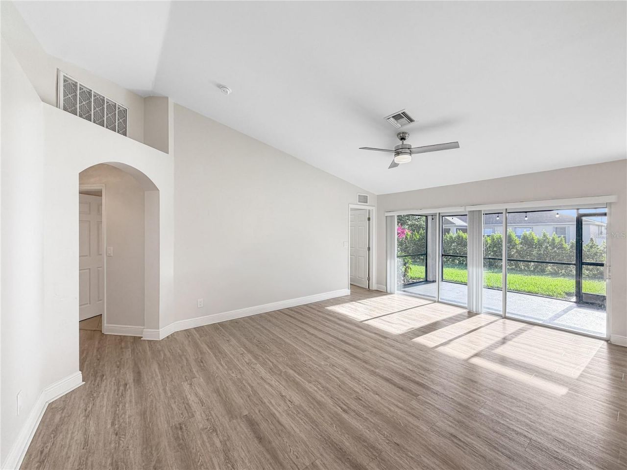 629 NW 17th Place, Cape Coral, FL 33993 Photo