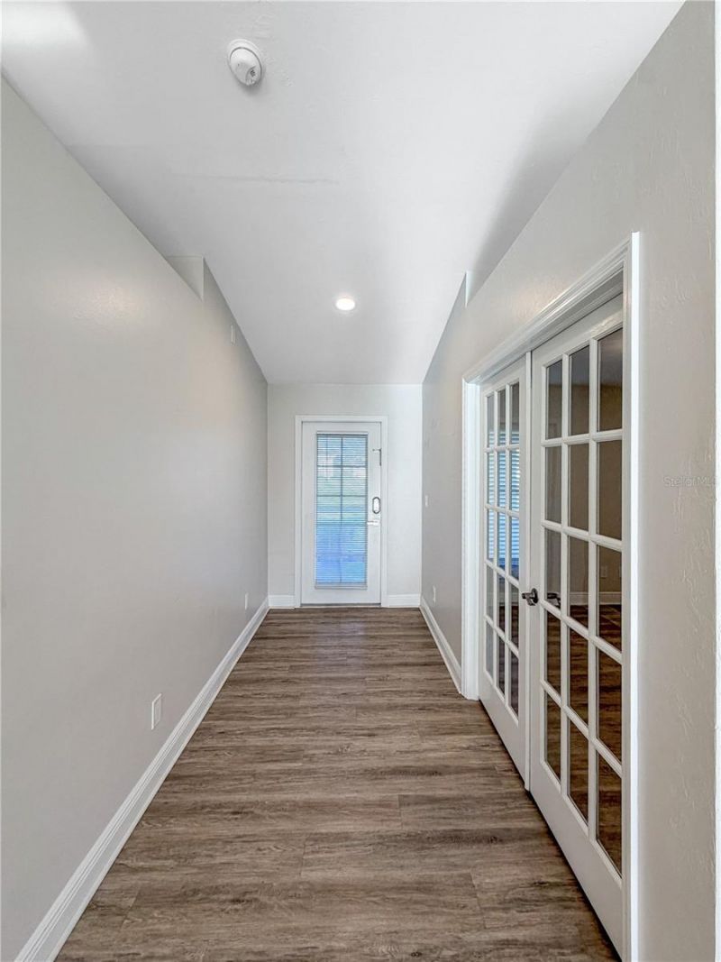 629 NW 17th Place, Cape Coral, FL 33993 Photo