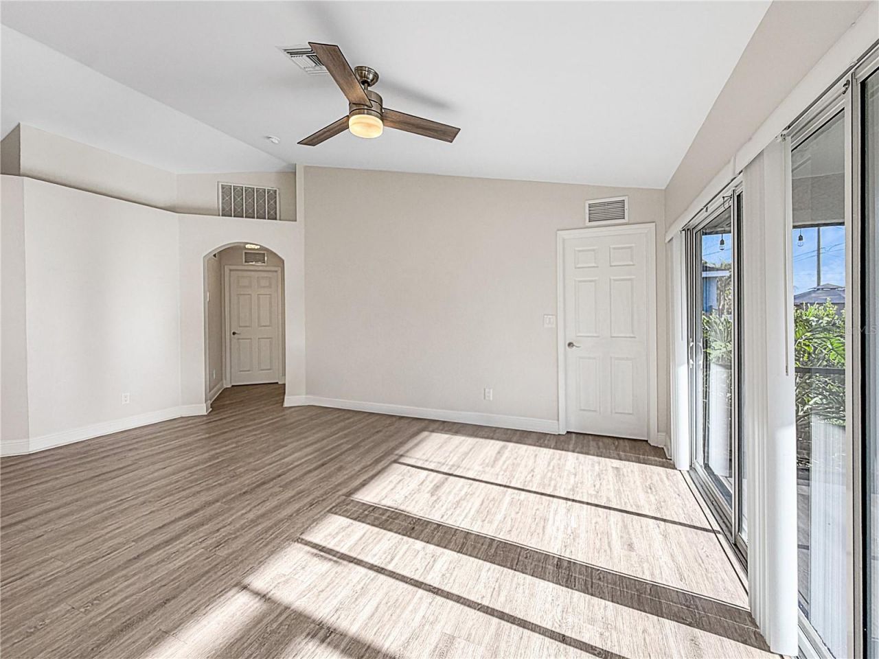 629 NW 17th Place, Cape Coral, FL 33993 Photo