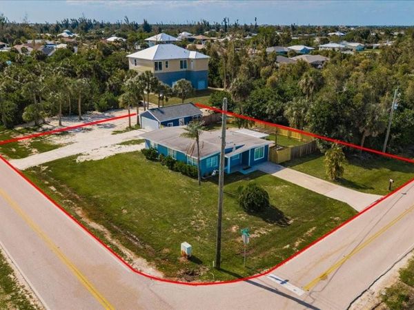 3927 VASCO STREET, PUNTA GORDA, FL 33950