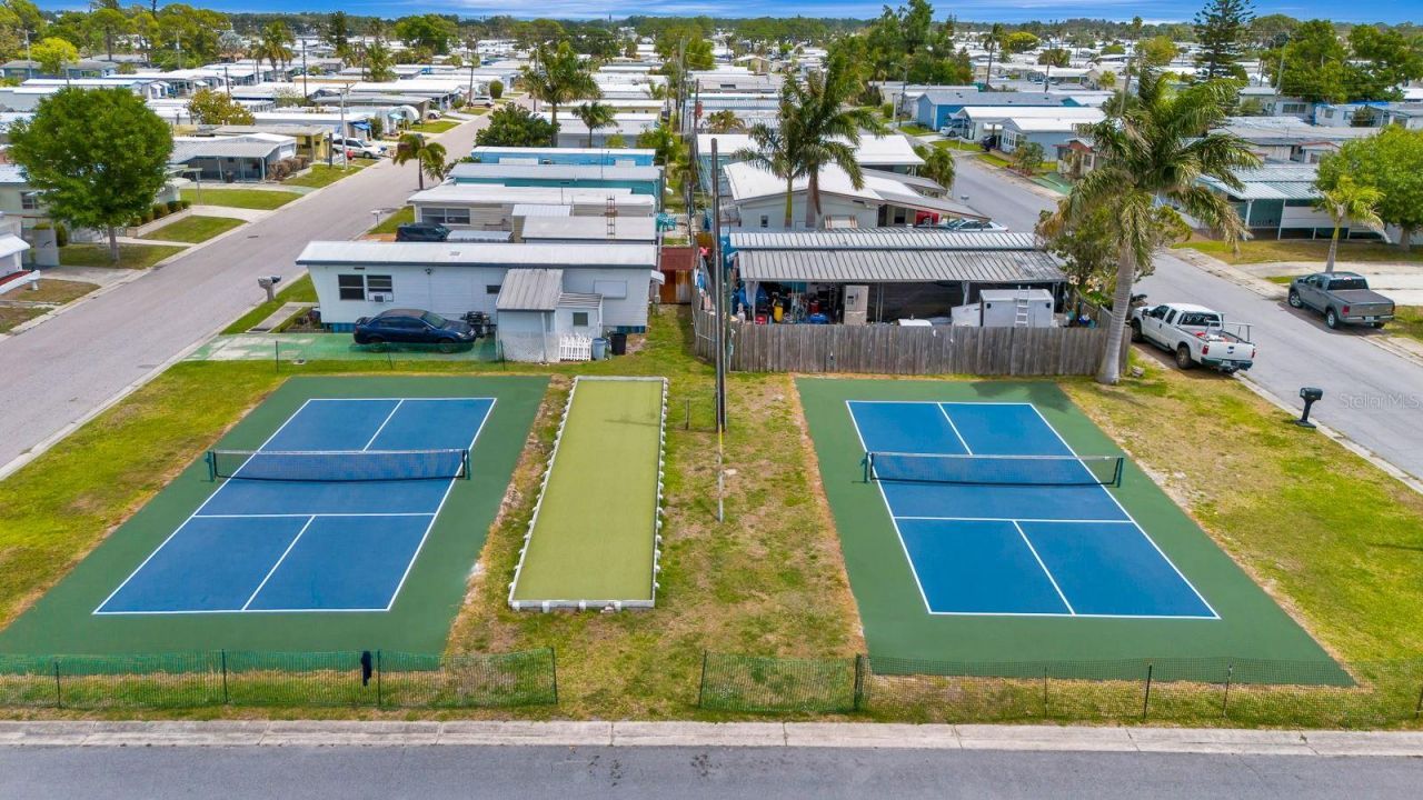 515 50th Avenue Terrace W, Bradenton, FL 34207 Photo