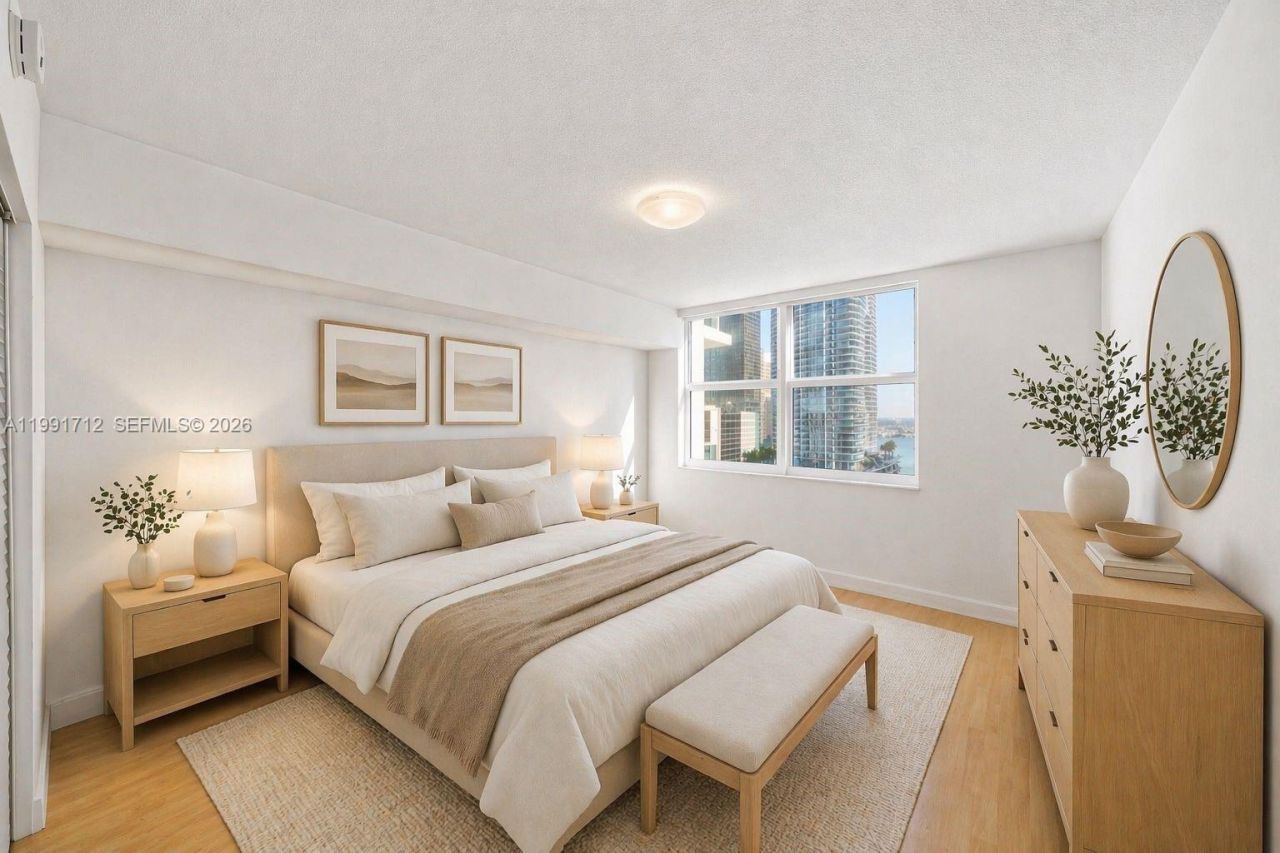 31 SE 5th St, Unit 2604, Miami, FL 33131 Photo