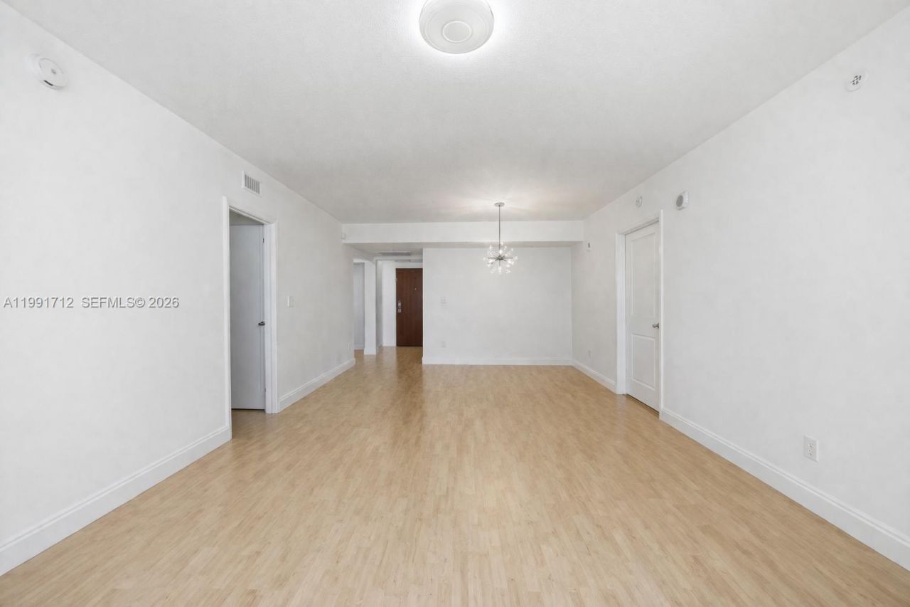 31 SE 5th St, Unit 2604, Miami, FL 33131 Photo