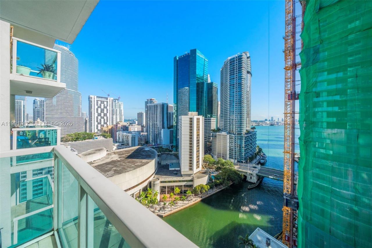 31 SE 5th St, Unit 2604, Miami, FL 33131 Photo