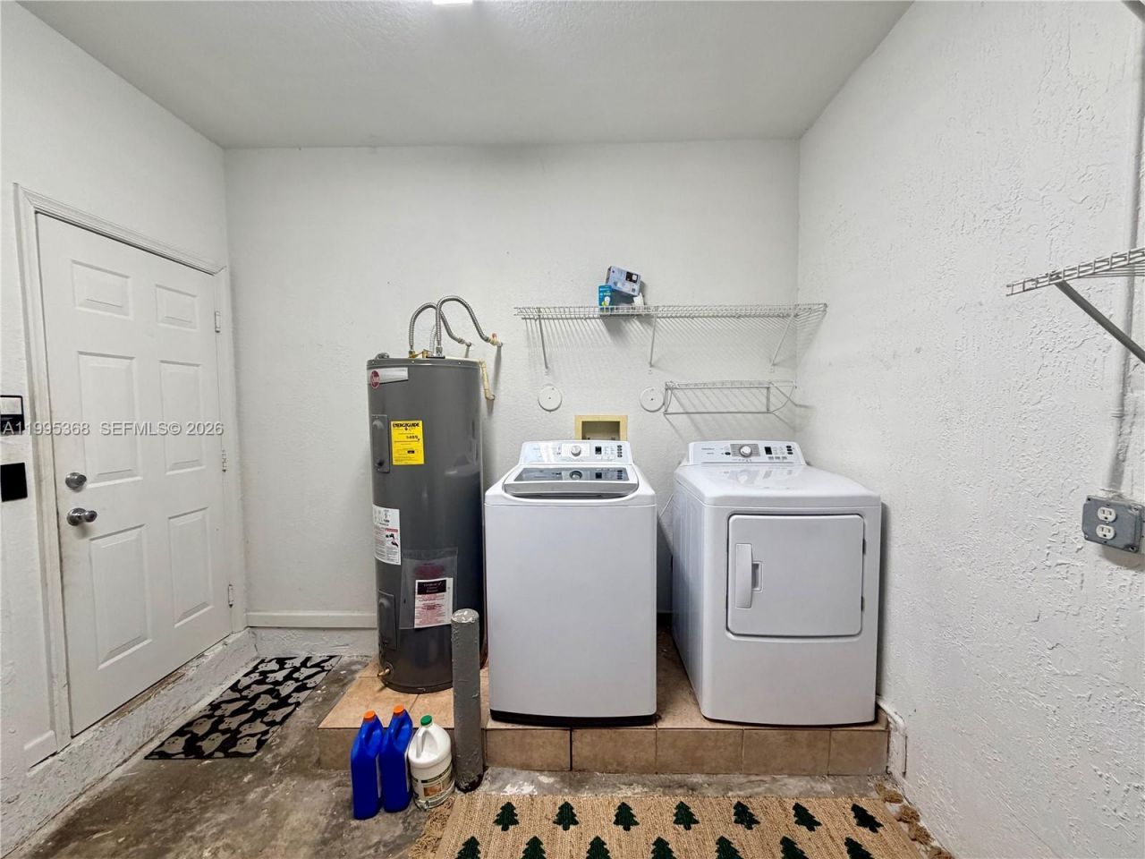 5747 Isles Cir, Unit 5747, Tamarac, FL 33321 Photo