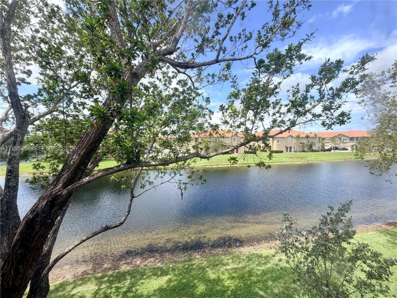 5747 Isles Cir, Unit 5747, Tamarac, FL 33321 Photo