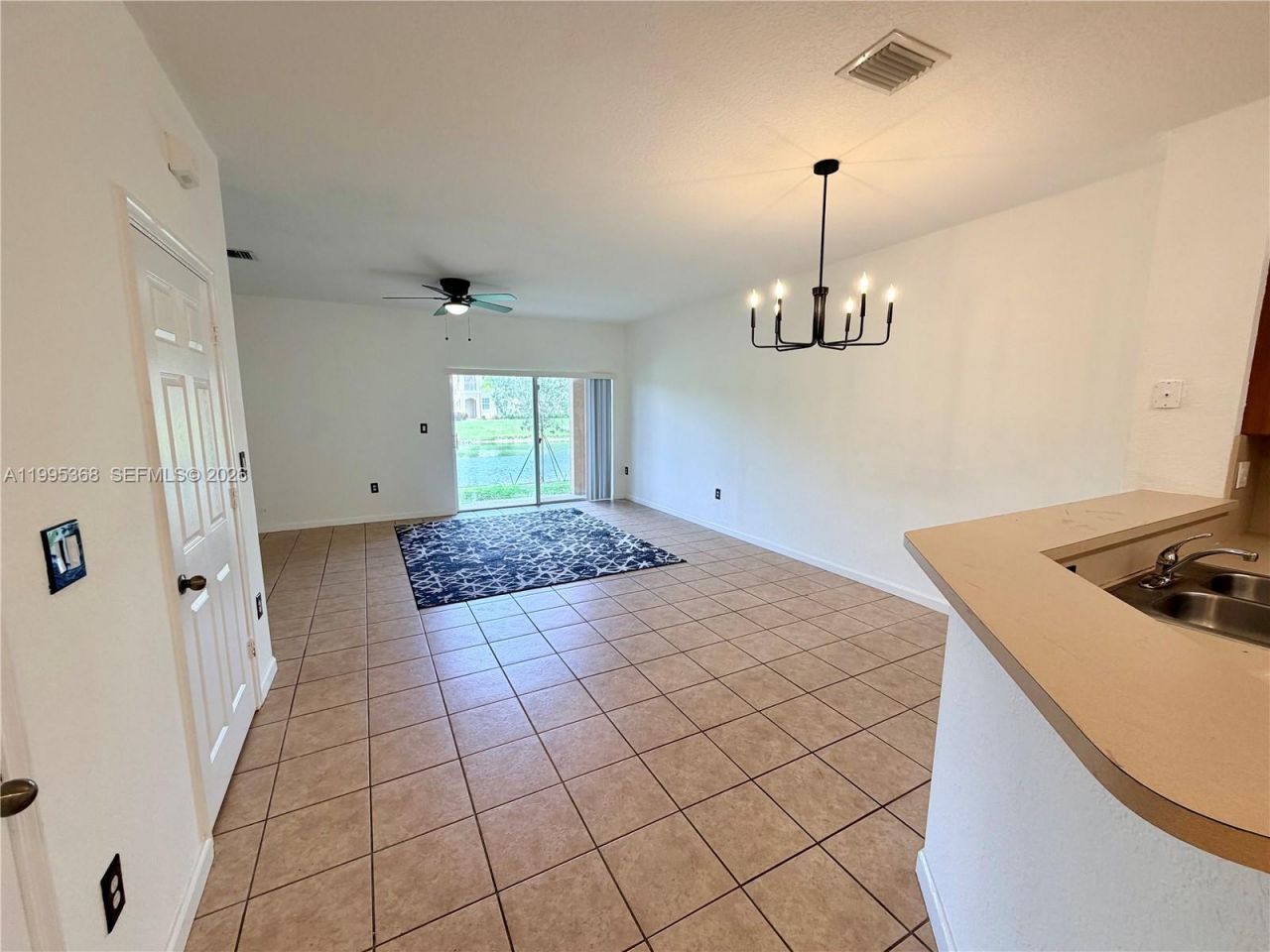 5747 Isles Cir, Unit 5747, Tamarac, FL 33321 Photo