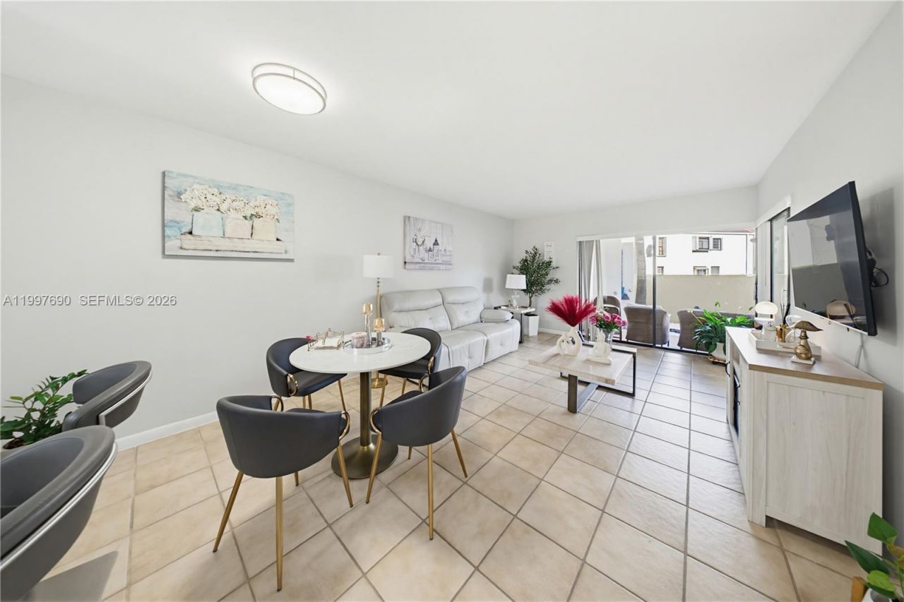 12984 SW 88th Ln, Unit B104, Miami, FL 33186 Photo