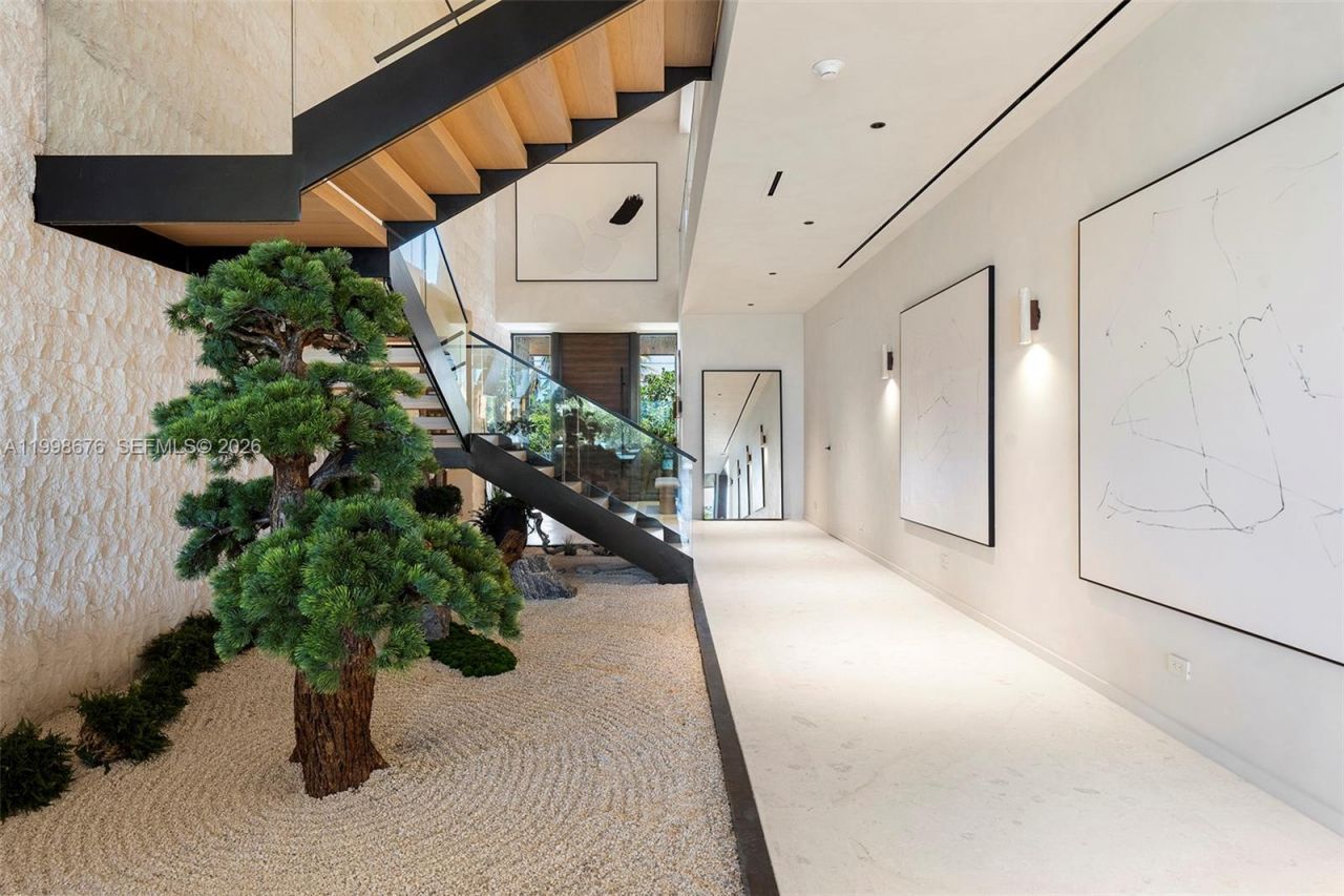 9640 W Broadview Dr, Bay Harbor Islands, FL 33154 Photo